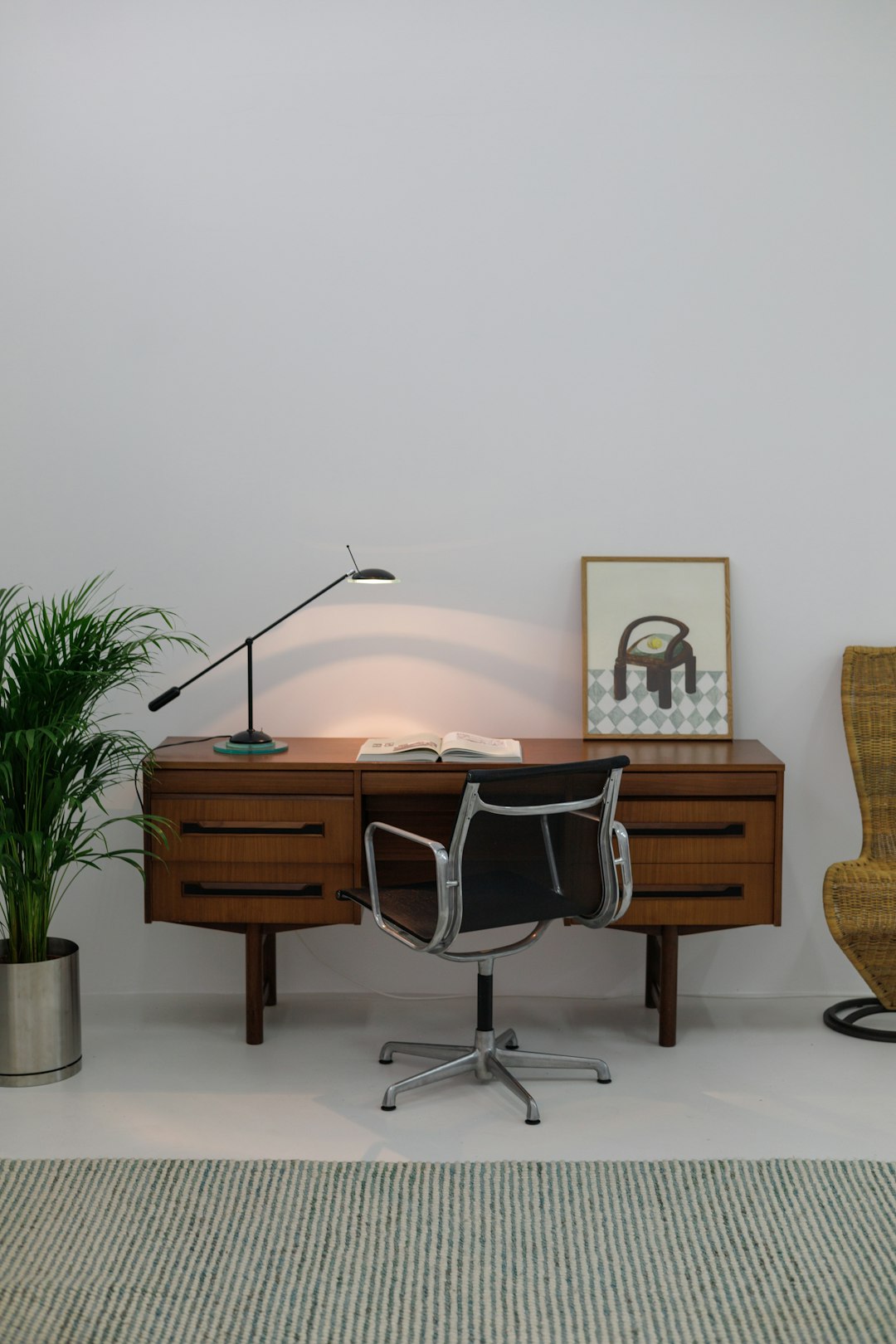 Postmodern Desk Chair